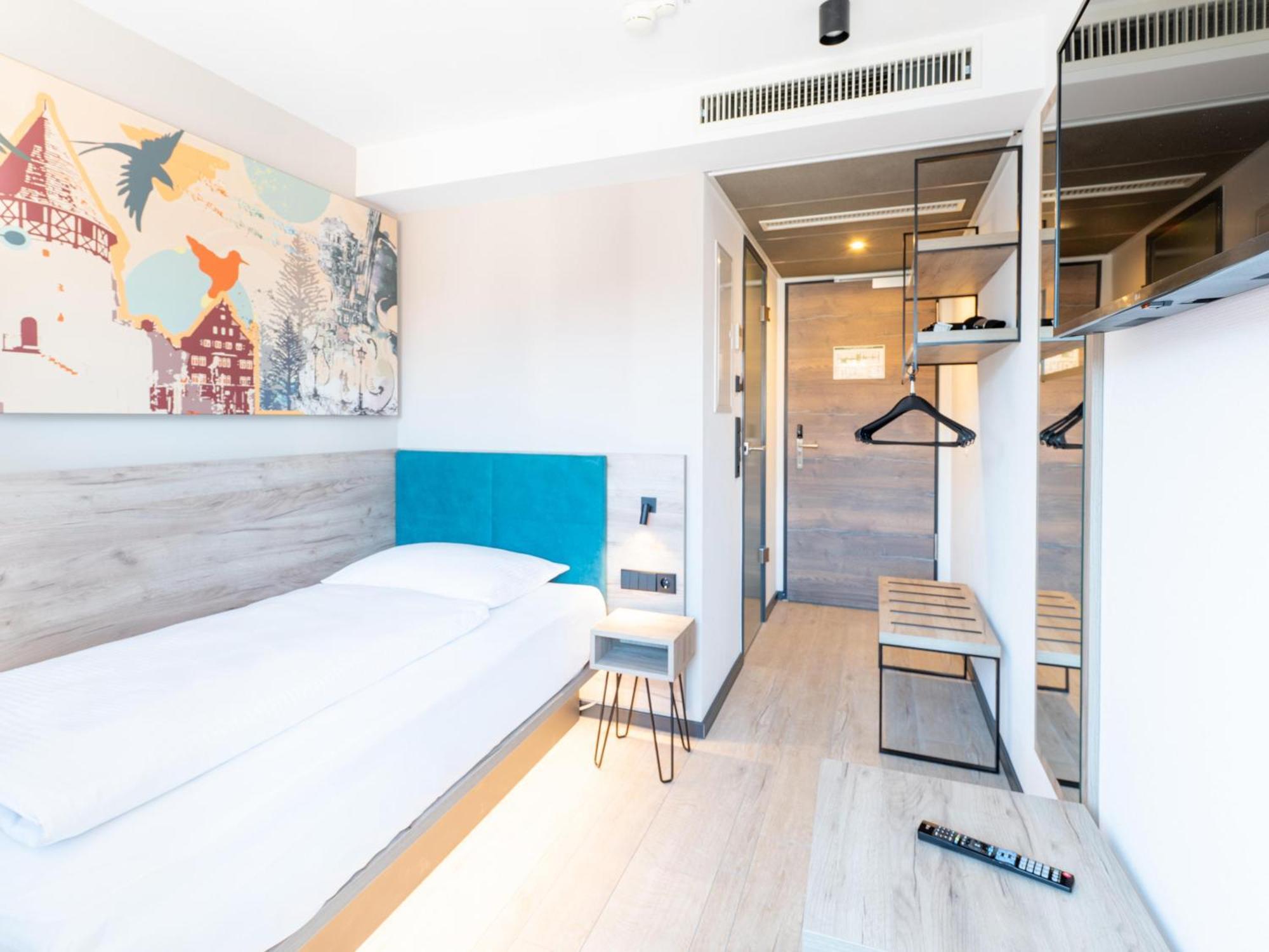 B&B Hotel Albstadt-Hbf Экстерьер фото