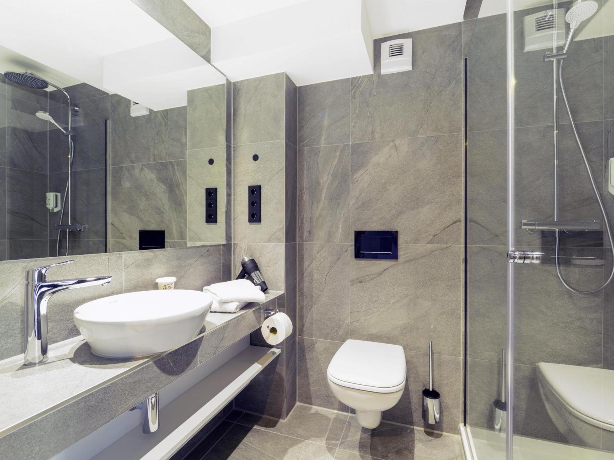 B&B Hotel Albstadt-Hbf Экстерьер фото