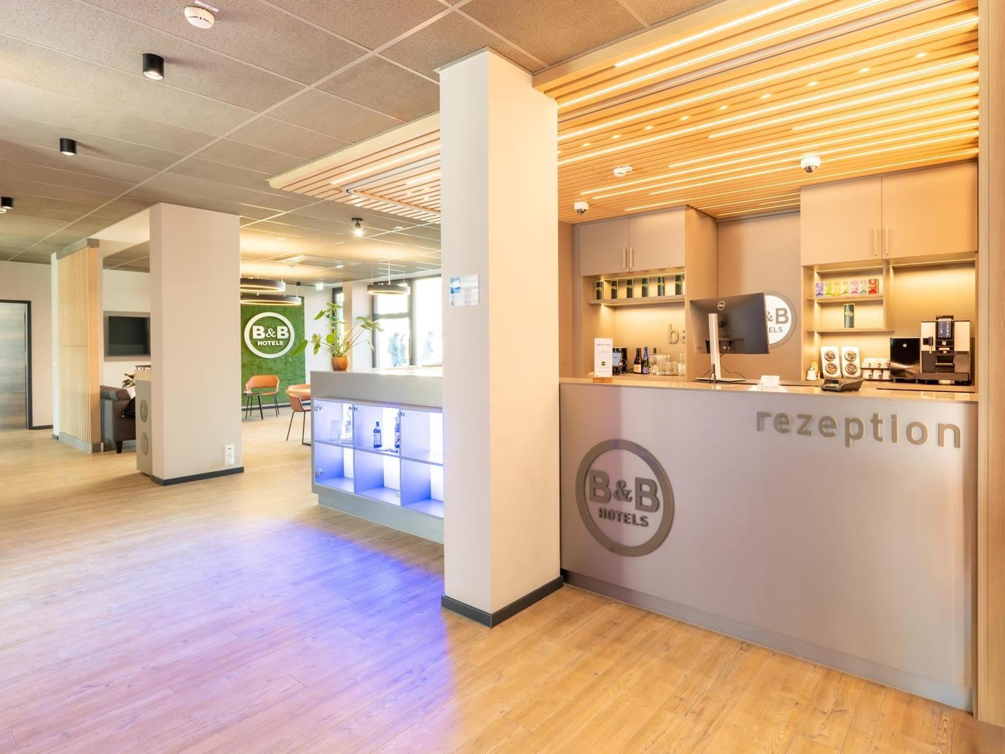 B&B Hotel Albstadt-Hbf Экстерьер фото